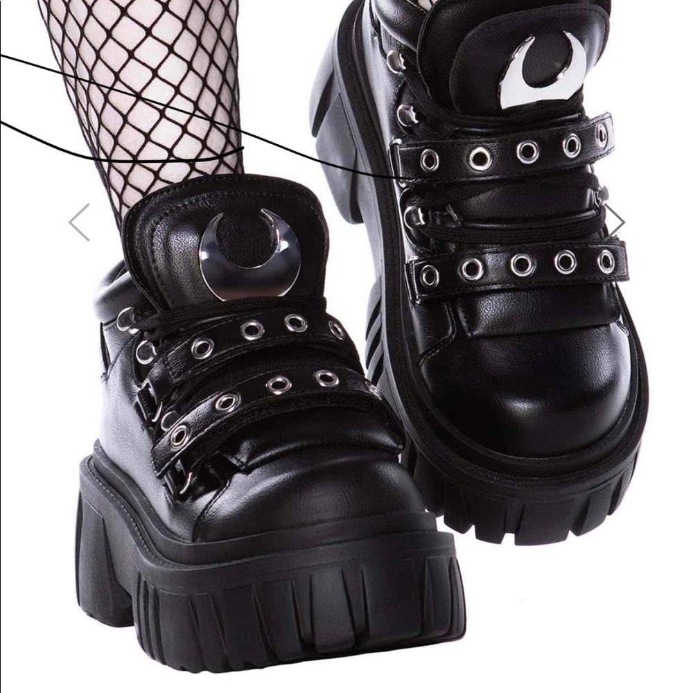 Iso: livia platform trainers.